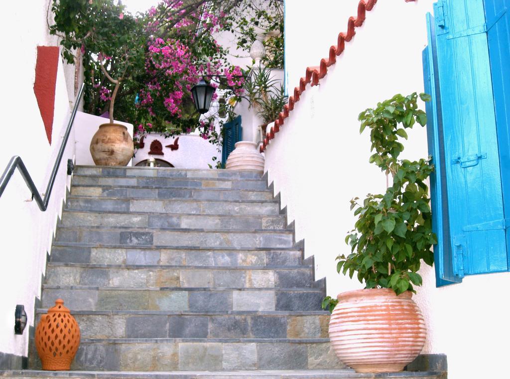Stella Studios Poros Town Exteriör bild